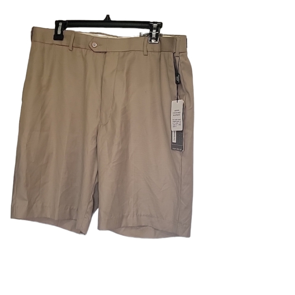 BG Men's Khaki Shorts Size 36